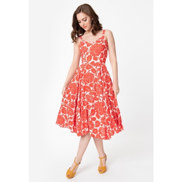 *SOLD* Bernie Dexter Vera Dress in Dahlia Rosas - Picture 6 of 6